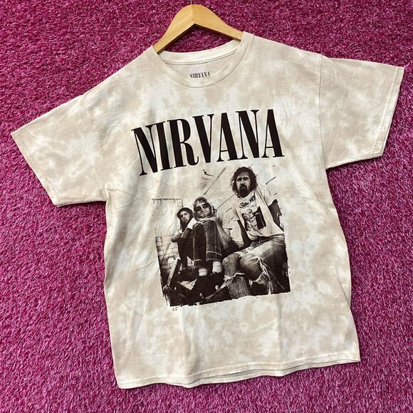 Nirvana Band Portait Tiedye Tshirt size Large - Picture 3 of 4
